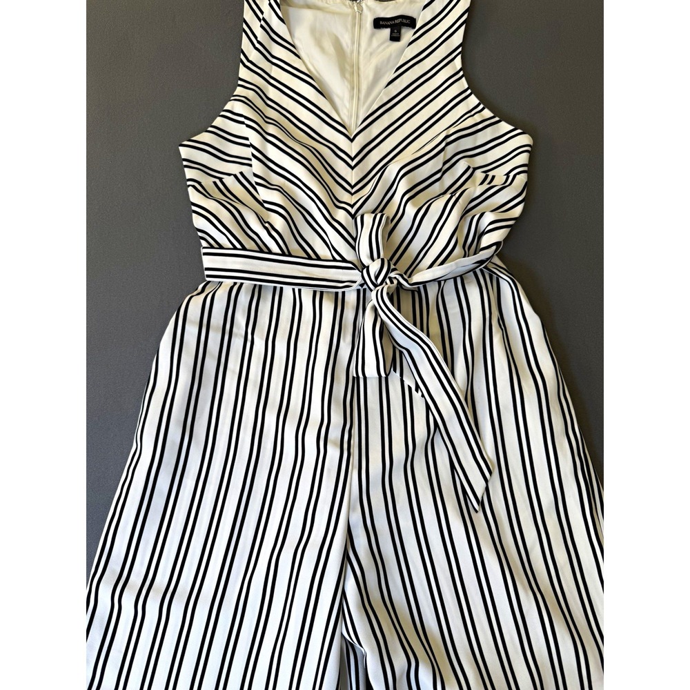Banana Republic Women's 6 Striped Wide Leg Jumpsuit Belted V-Neck Black White